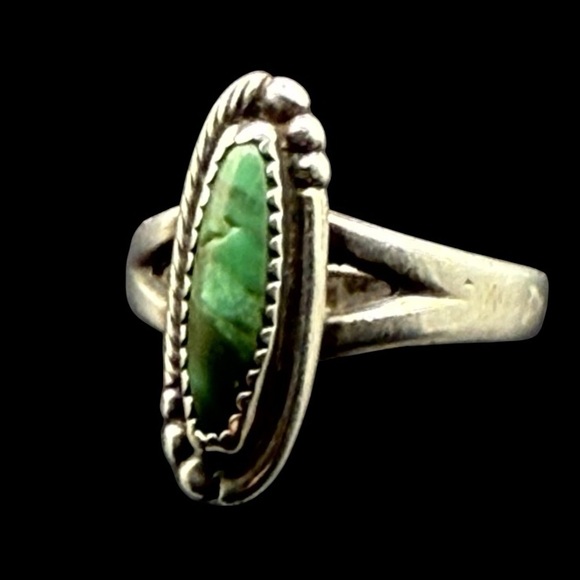 Jewelry - Sterling Silver Green Turquoise Marquise Ring - size 7.25